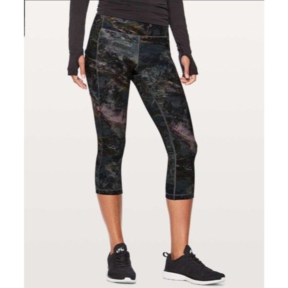 Lululemon Size 4 Speed Up Crop 21” Leggings Radiant Multicolor